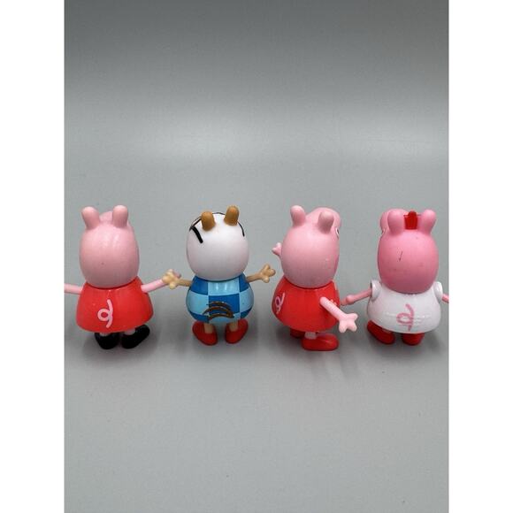 PEPPA PIG Carry Along Friends Case W/ Figures 7 And Fairground Boat Swing Lot - Picture 7 of 16